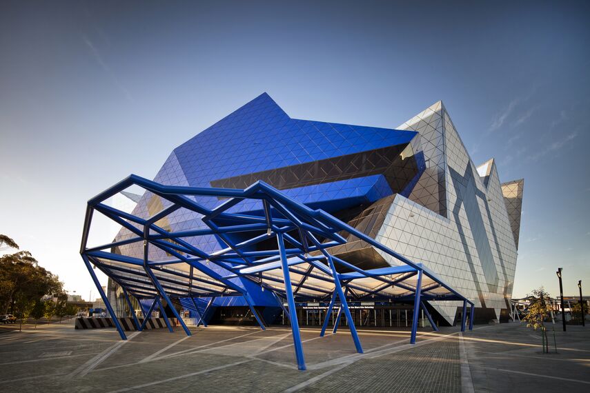 CW 50-SC Perete cortina - Entertainment Perth Arena situat în Perth, Australia