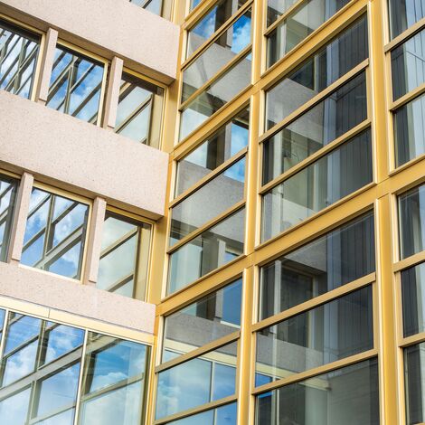ConceptSystem 77 Usi, ConceptFolding 77 Sisteme glisante și ConceptWall 50 Perete cortina - Apartamentele din Philips Light Tower situat în Eindhoven, Olanda