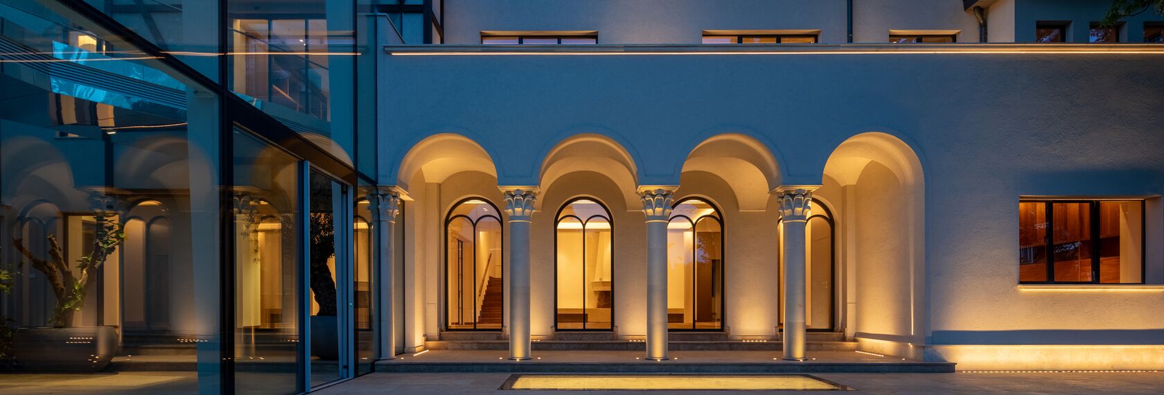 HiFinity Sisteme glisante - Casa JCV – Arhitectură contemporană într-un cadru cu istorie situat în Bucharest, România