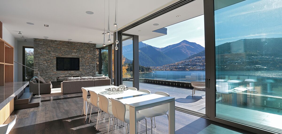 ConceptFolding 77 Sisteme glisante și ConceptSystem 77 Ferestre - Lake Wakatipu House situat în Otago, Noua Zeelanda