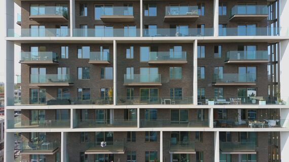 ConceptWall 60 Perete cortina și MasterLine 8 HI+ Ferestre - Scheldezicht situat în Antwerp, België