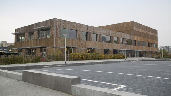 CS 38-SL Sisteme anulate și SlimLine 38 Fereste - Boarding school Campus copii Zuidas situat în Amsterdam, Olanda